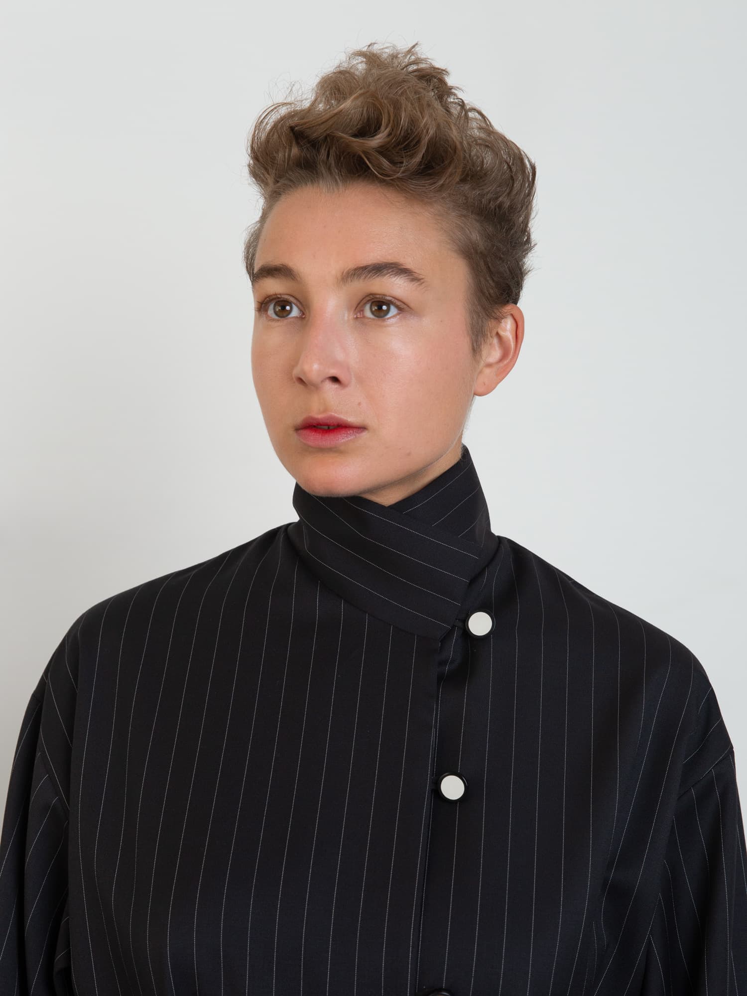 Silvy (schwarz/Nadelstreifen)