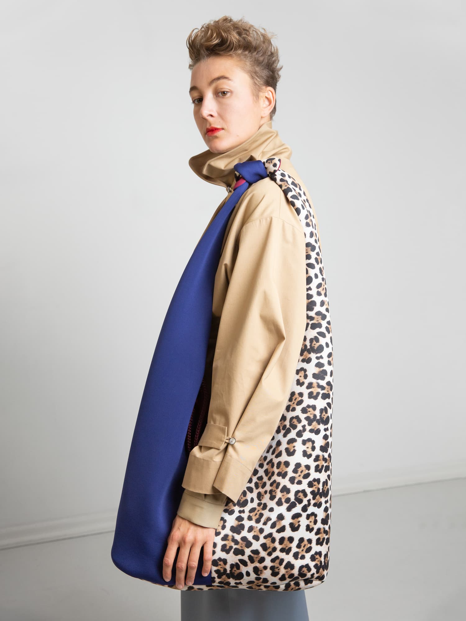 Rosi (blau/Leo-Print)